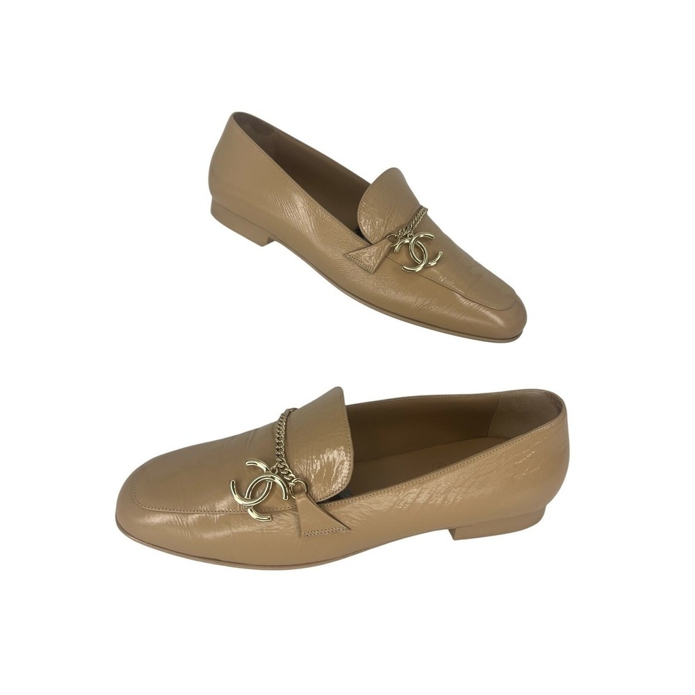 Chanel 2024 Crinkled Calfskin CC Chain Mocassin Loafers 38.5